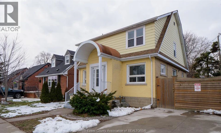 821-823 Villaire
