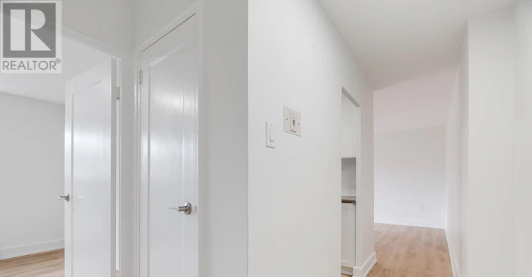 93 High Street S, London, ON, N6C 4J8 - 3