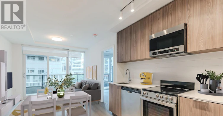 202-223 Redpath Avenue, Toronto, ON, M4P 0E8