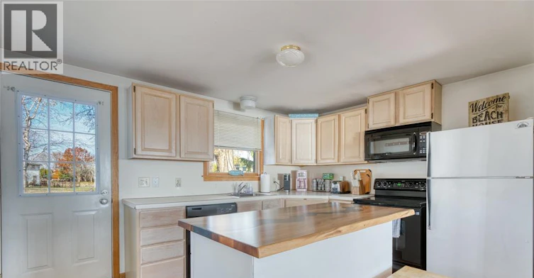 1049 Heritage Road, Kingsville, ON, N9Y 2E6 - 4