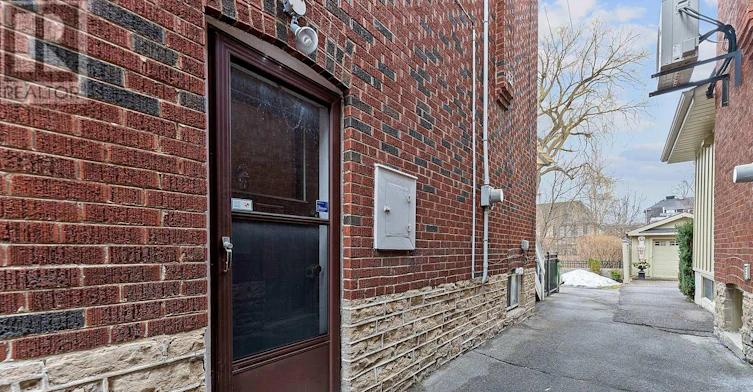 145 Glengrove Avenue W, Toronto, ON, M4R 1P1 - 44