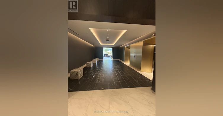 814-500 Dupont Street, Toronto, ON, M6G 1Y7 - 4