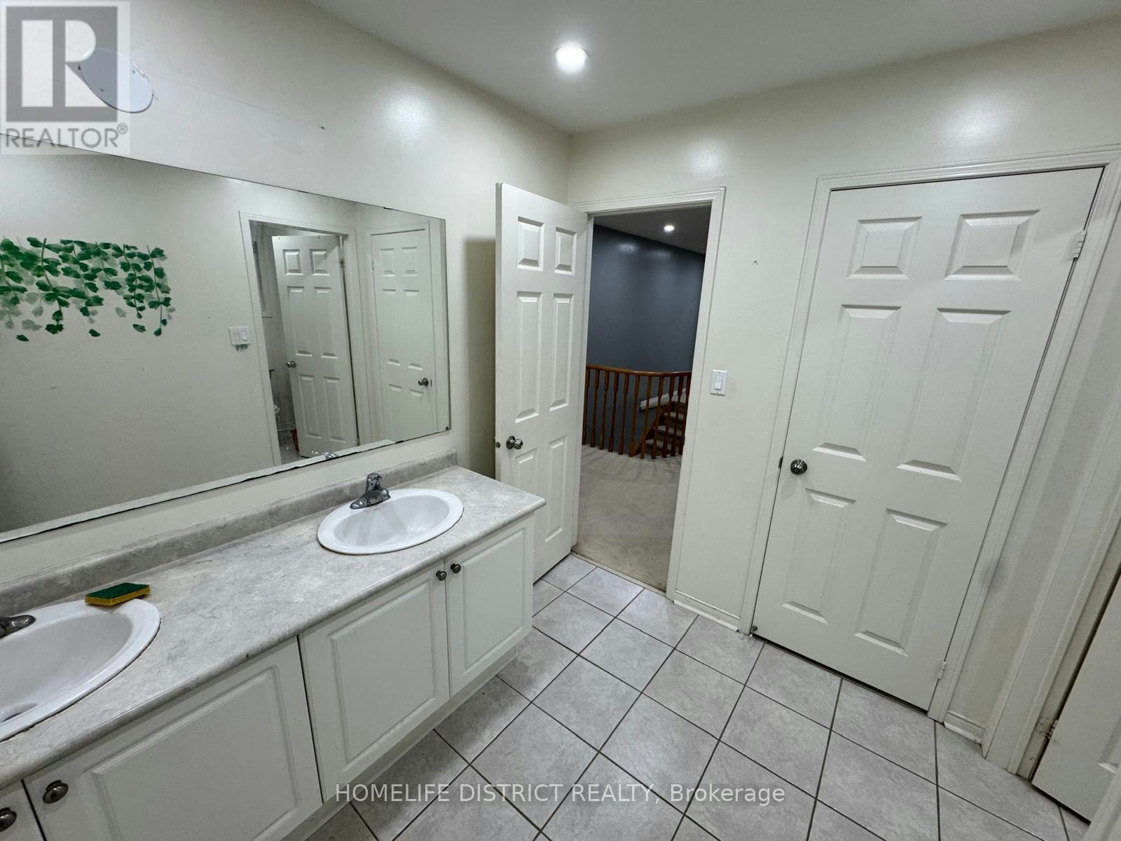 1100 Ashgrove Crescent, Oshawa, ON, L1K 2W4 - 7