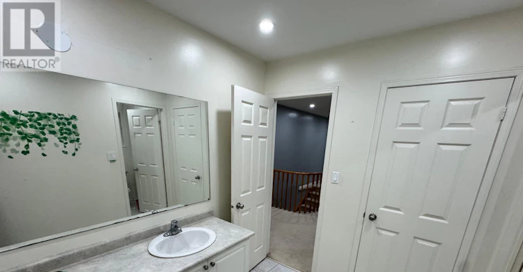 1100 Ashgrove Crescent, Oshawa, ON, L1K 2W4 - 7