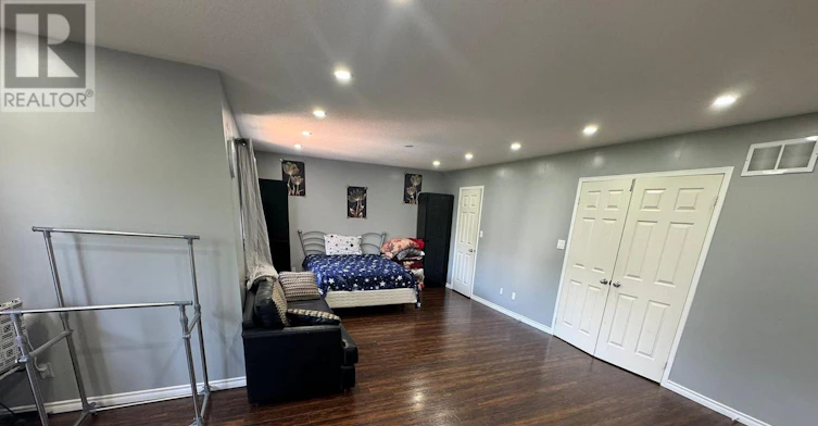 1100 Ashgrove Crescent, Oshawa, ON, L1K 2W4 - 4