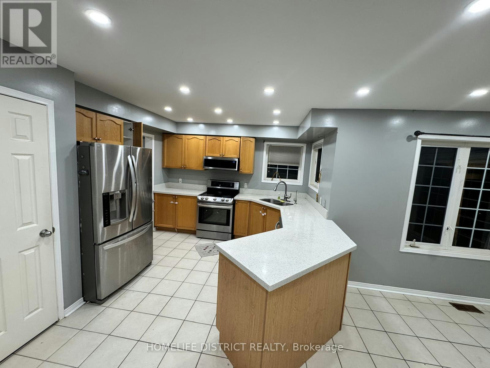 1100 Ashgrove Crescent, Oshawa, ON, L1K 2W4 - 27