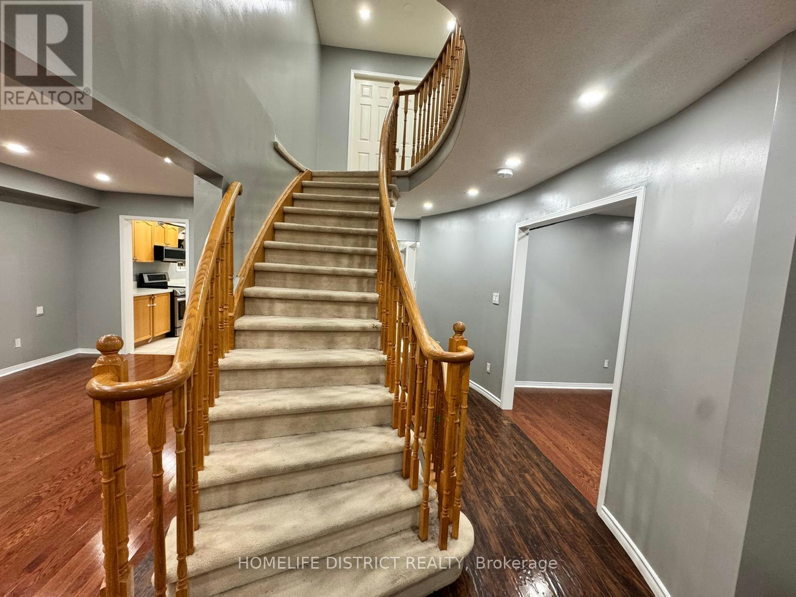 1100 Ashgrove Crescent, Oshawa, ON, L1K 2W4 - 43