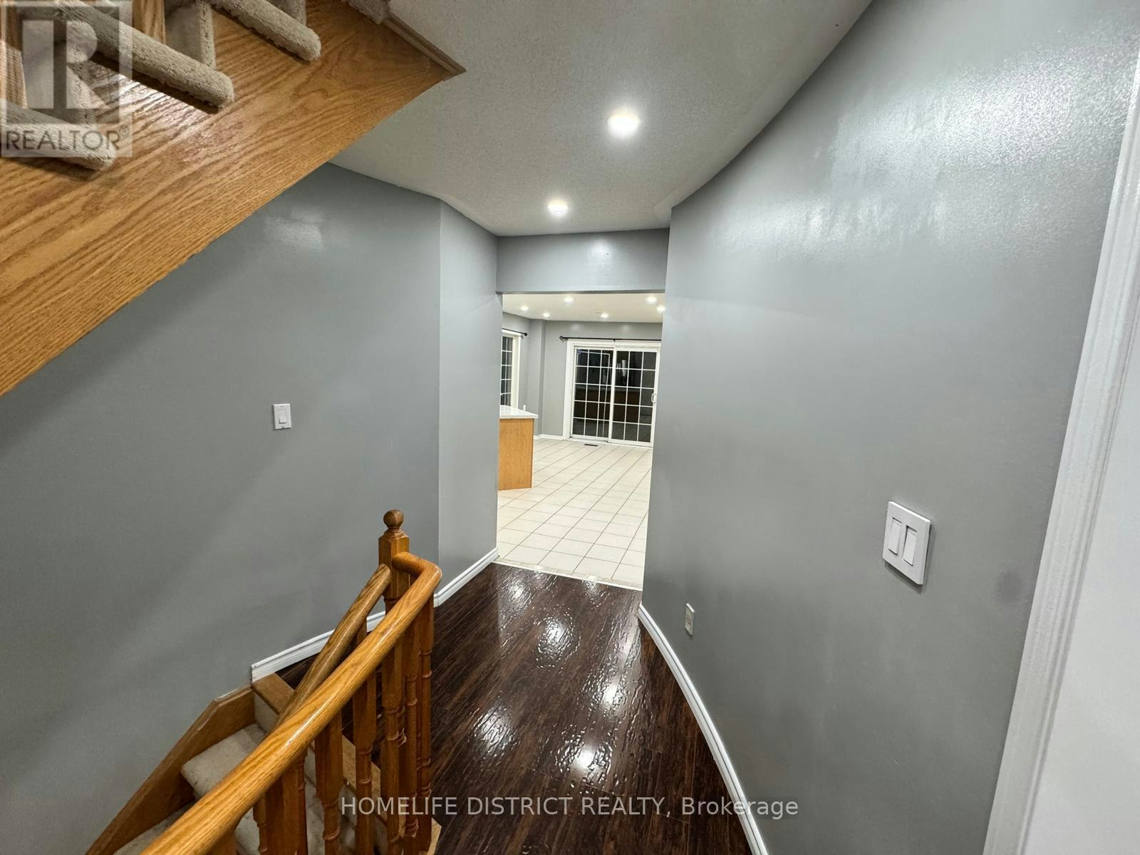 1100 Ashgrove Crescent, Oshawa, ON, L1K 2W4 - 47