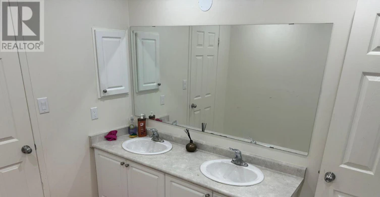 1100 Ashgrove Crescent, Oshawa, ON, L1K 2W4 - 8