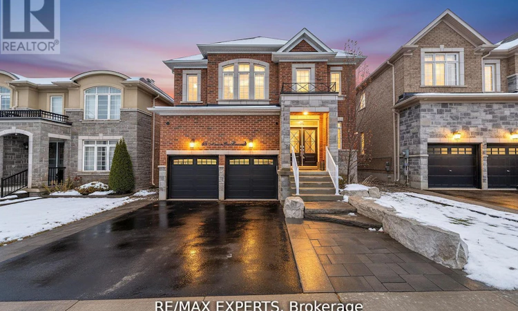 48 Manor Glen Crescent