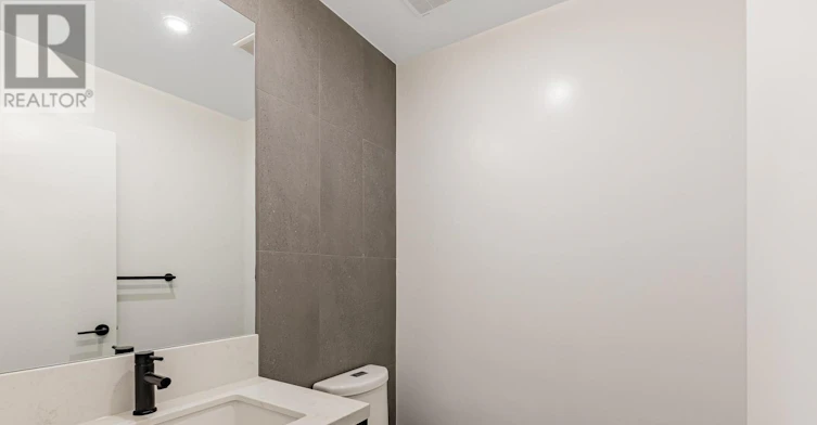 TH 101-5 York Garden Way, Toronto, ON, M6A 2V1 - 17