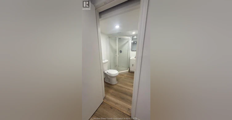 Lower-3295 Curry, Windsor, ON, N9E 2T4 - 9