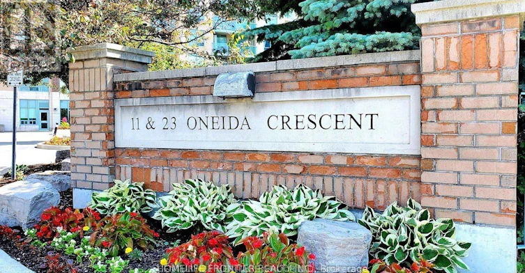 907-23 Oneida Crescent, Richmond Hill, ON, L4B 0A2