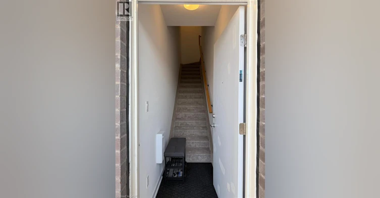 M24-40 Palace Street, Kitchener, ON, N2E 0L2 - 2