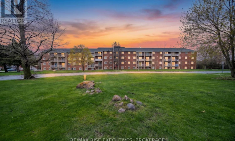 214-566 Armstrong Road