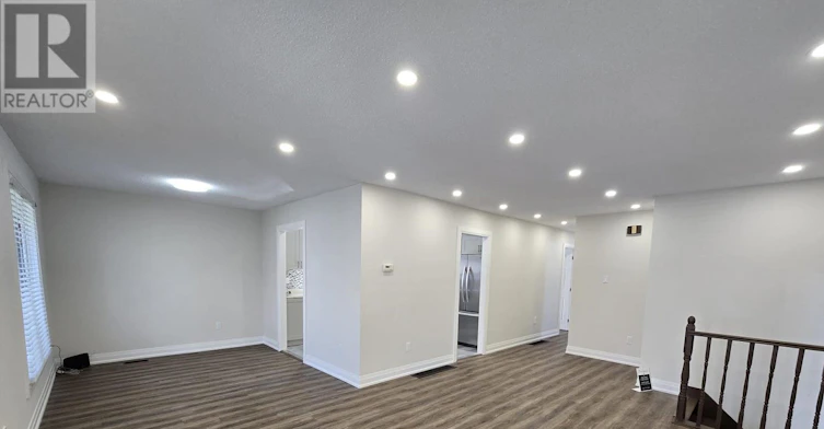 MAIN-3285 Lansdown Drive, Burlington, ON, L7M 1S4 - 4
