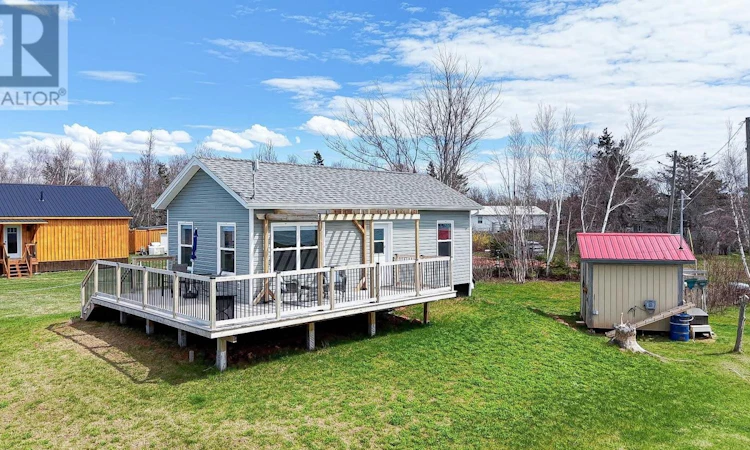 174 Court's Island Road