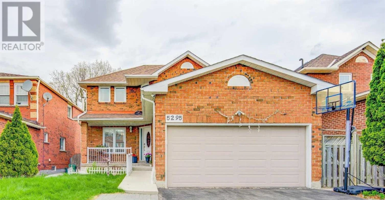 UPPER-5295 Thornwood Drive, Mississauga, ON, L4Z 3J3