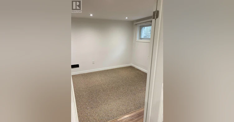 560 Heman Street, Newmarket, ON, L3Y 2Z3 - 5