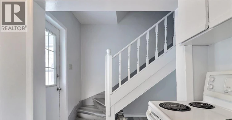 996 Albert, Windsor, ON, N8Y 1V6 - 9