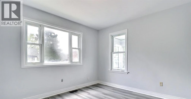996 Albert, Windsor, ON, N8Y 1V6 - 6