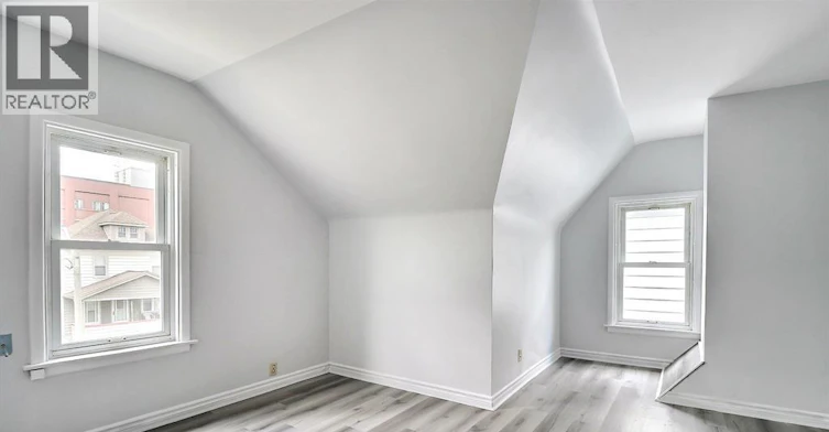996 Albert, Windsor, ON, N8Y 1V6 - 13