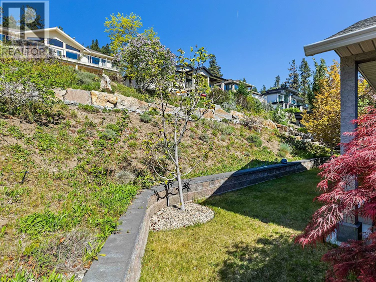 6498 Sherburn Road, Peachland, BC, V0H 1X7 - 37