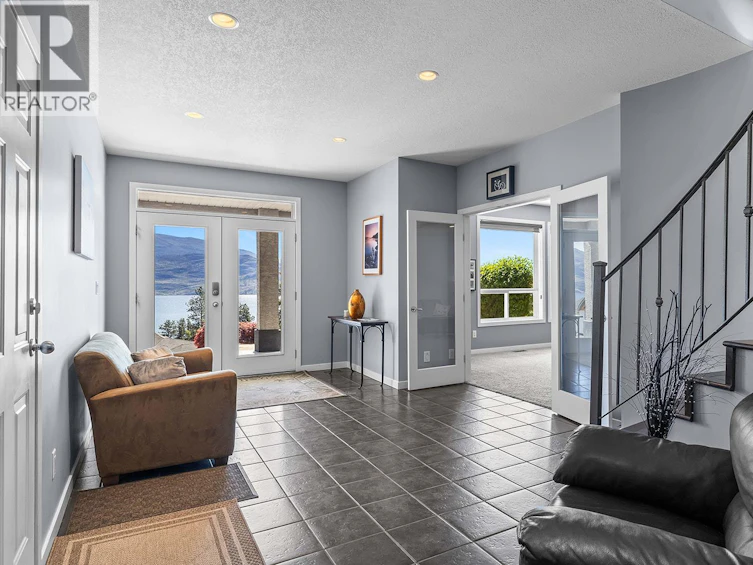 6498 Sherburn Road, Peachland, BC, V0H 1X7 - 49
