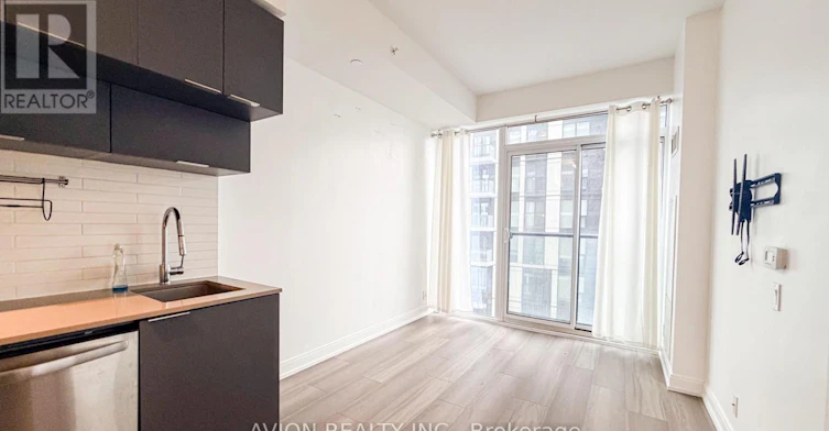 2501-181 Dundas Street E, Toronto, ON, M5A 0N5 - 4