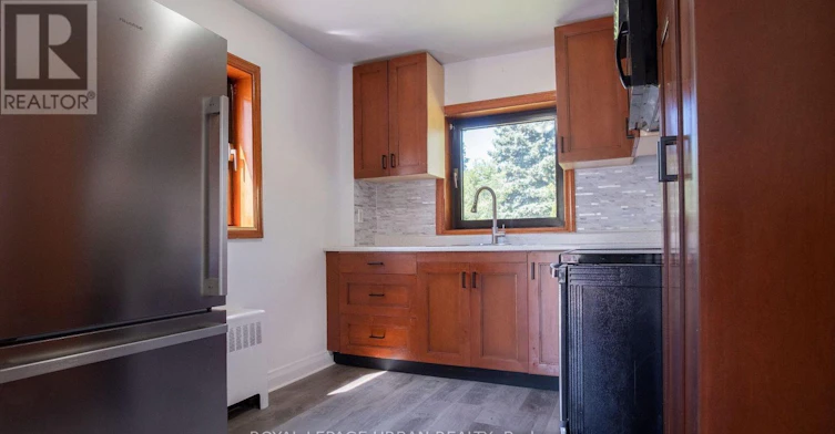 14 Camrose Crescent, Toronto, ON, M1L 2B6 - 9