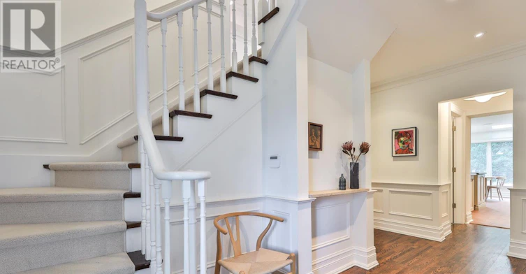 21 Douglas Crescent, Toronto, ON, M4W 2E6 - 20