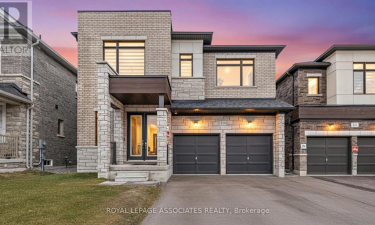 2215 Beckman Crescent