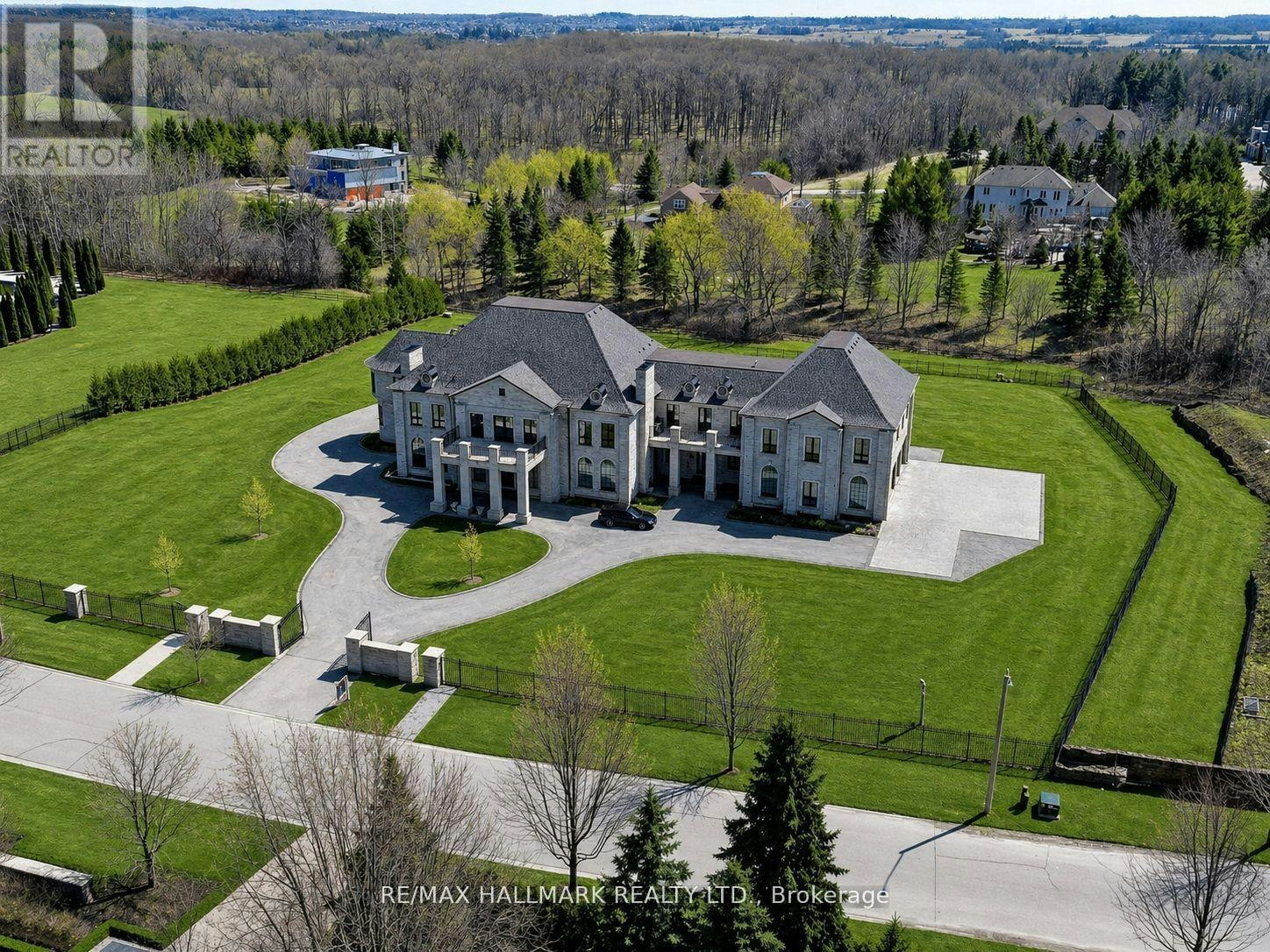 15 Eden Vale Drive, King, ON, L7B 1L8