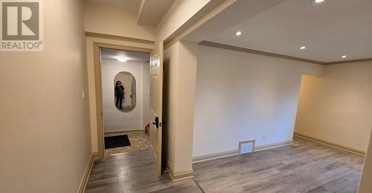 MAIN-279 Cornelius Parkway, Toronto, ON, M3K 1T6 - 8