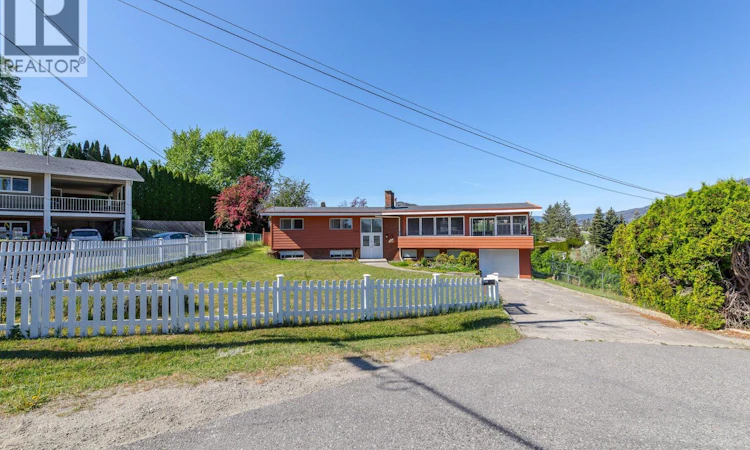 2204 Bridgeview Road