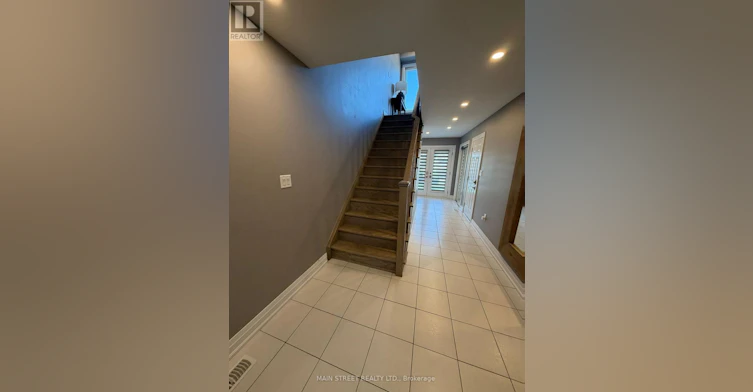 9 Vaudeville Drive, Toronto, ON, M8W 0B5 - 4