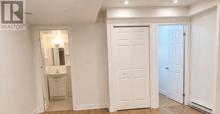 LOWER-79 Niagara Street, Toronto, ON, M5V 1C3 - 14