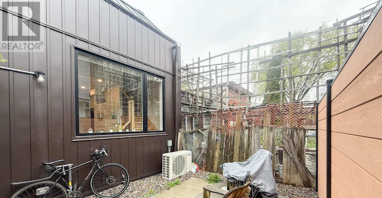 LANEWAY-598 Crawford Street, Toronto, ON, M6G 3K2 - 16