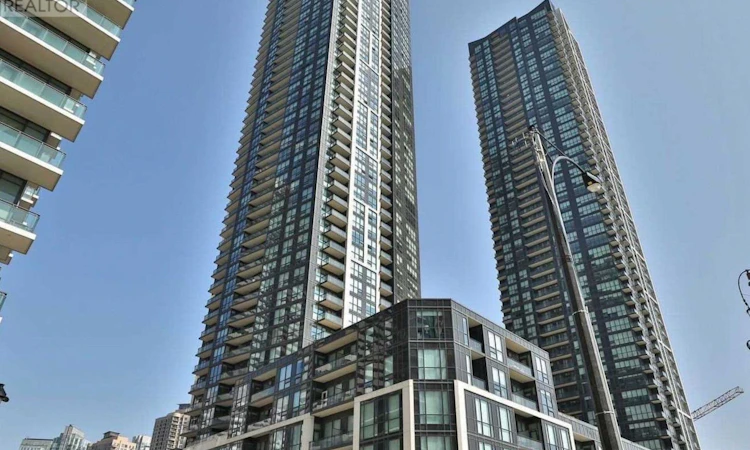 2106-510 Curran Place