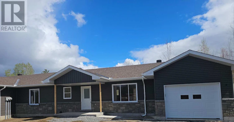 A-321A Usborne Street, Braeside, ON, K7S 1W2