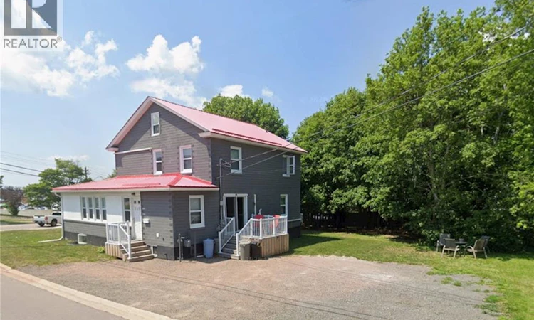 525 Acadie