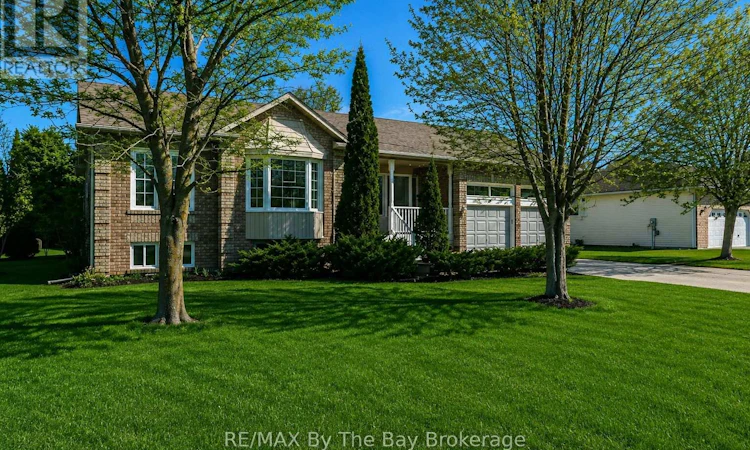 10 Lamont Creek Drive