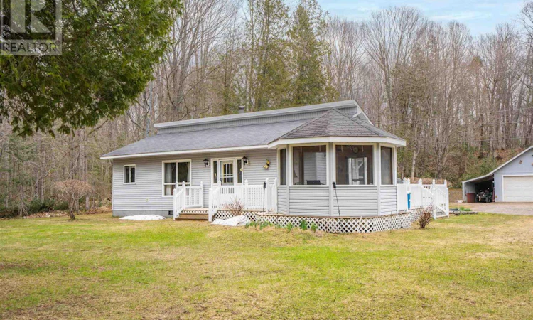 98 Whispering Pines Rd