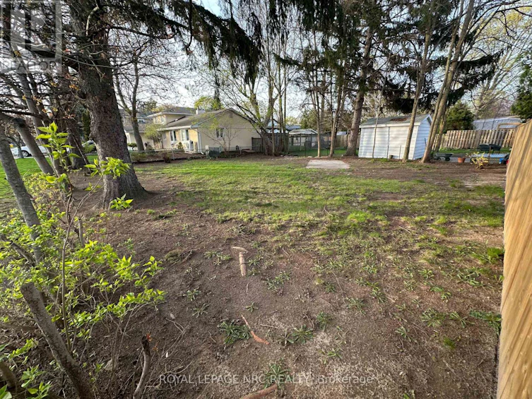 2A Corbett Avenue, St. Catharines, ON, L2N 5M4 - 6
