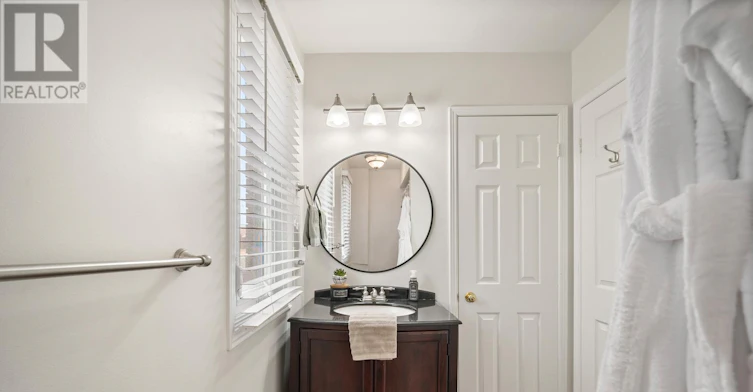 11 Penton Drive, Barrie, ON, L4N 7A3 - 16