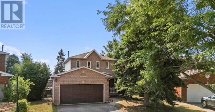 11 Penton Drive, Barrie, ON, L4N 7A3 - 2
