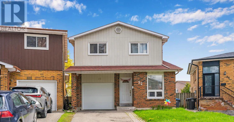 32 Lady Stewart Boulevard, Brampton, ON, L6S 3Y3
