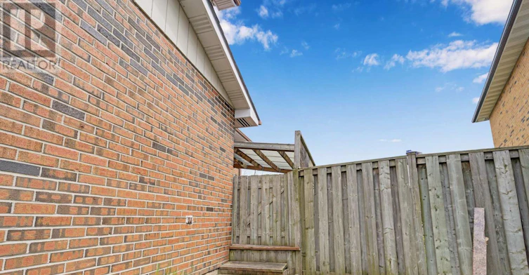 32 Lady Stewart Boulevard, Brampton, ON, L6S 3Y3 - 24