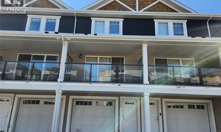 212-315 Dickson Crescent