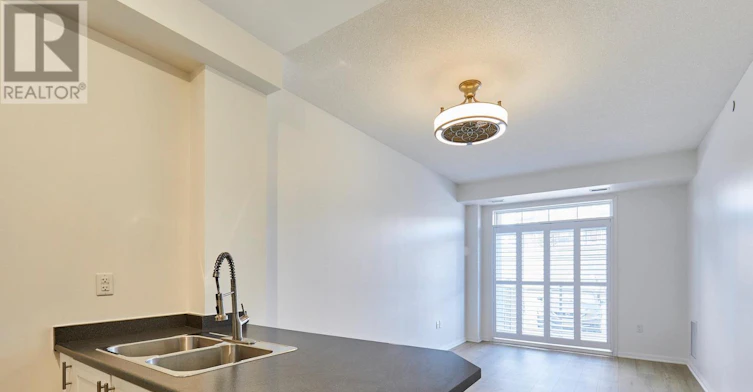 112-84 Aspen Springs Drive, Clarington, ON, L1C 0V3 - 9